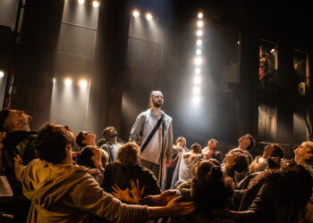 Jack Hopewell and the American cast of Jesus Christ Superstar