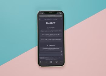 Does ChatGPT  Give Good  Relationship Advice?