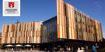 Macquarie University Staff Protest  Job and Course Cuts