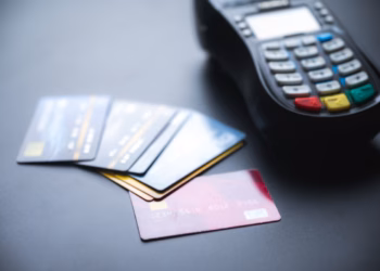 Surcharge Ban: How North Shore Shops Protect Margins